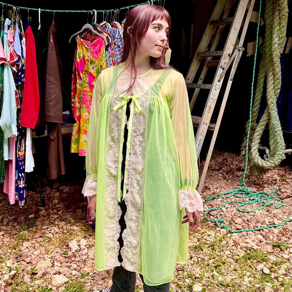 Insane 60s Dutchmaid double layer sheer lime green nylon peignoir robe